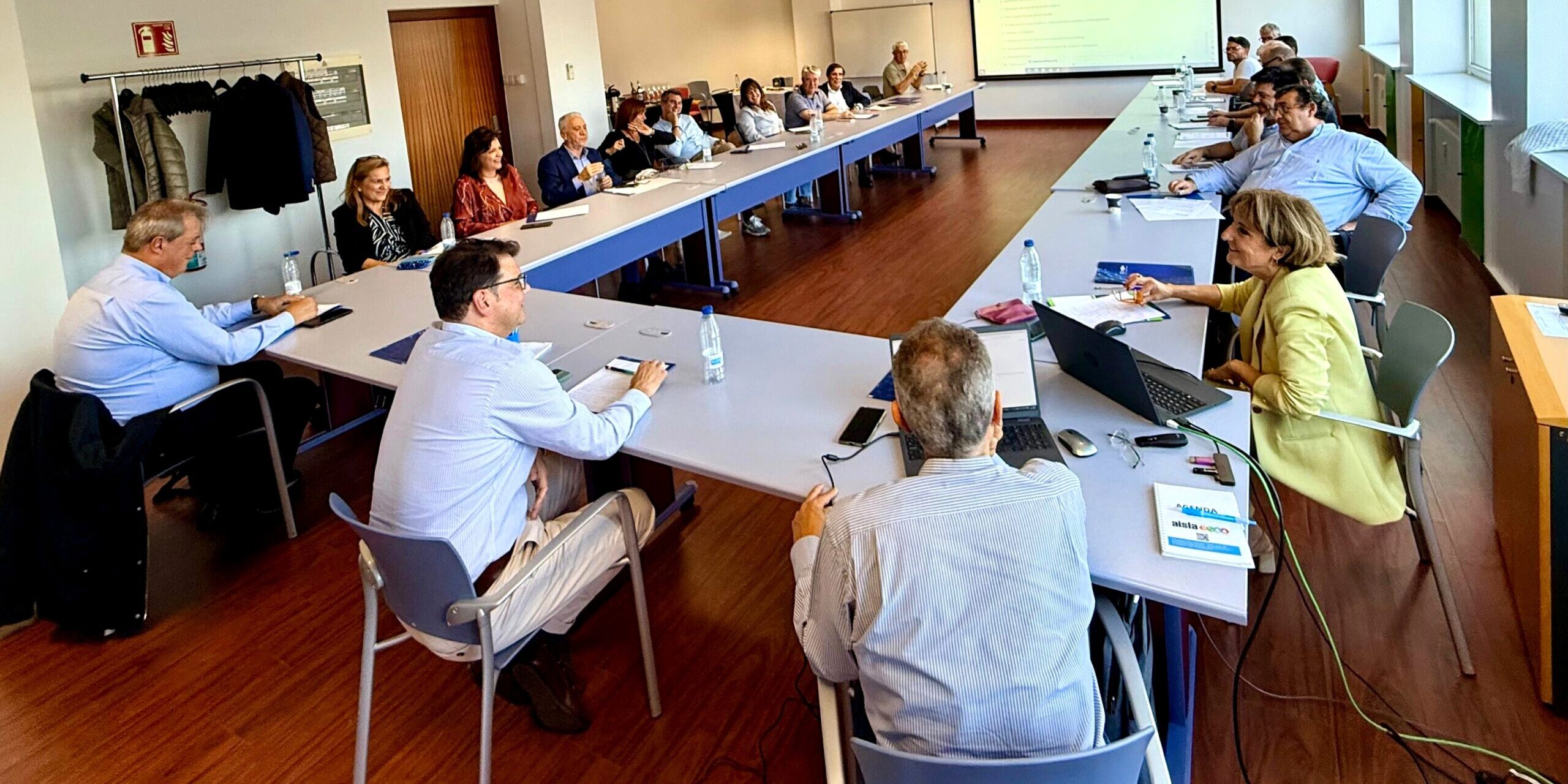 Confederación Nacional de Instaladores (CNI) CNI reúne a las asociaciones del sector en Bilbao